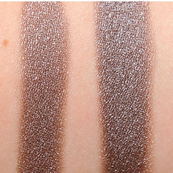 🆕 MAC Eye Shadow Extra Dimension Stolen Moment - Picture 5 of 5